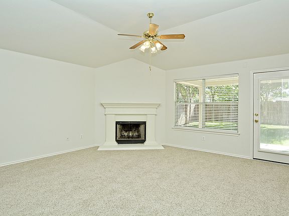 4th image of 9204 Grant Forest Dr
