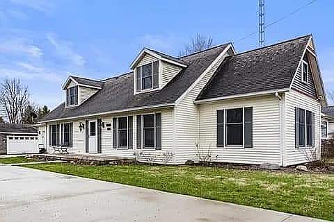 1st image of 315 W Main St