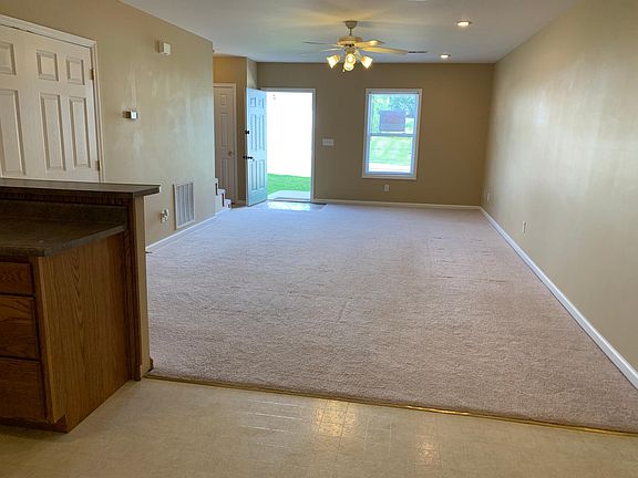 3rd image of 84 Carolyn Dr #2