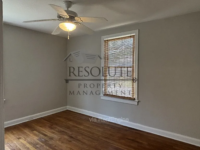 321 E Church St — Photo 6