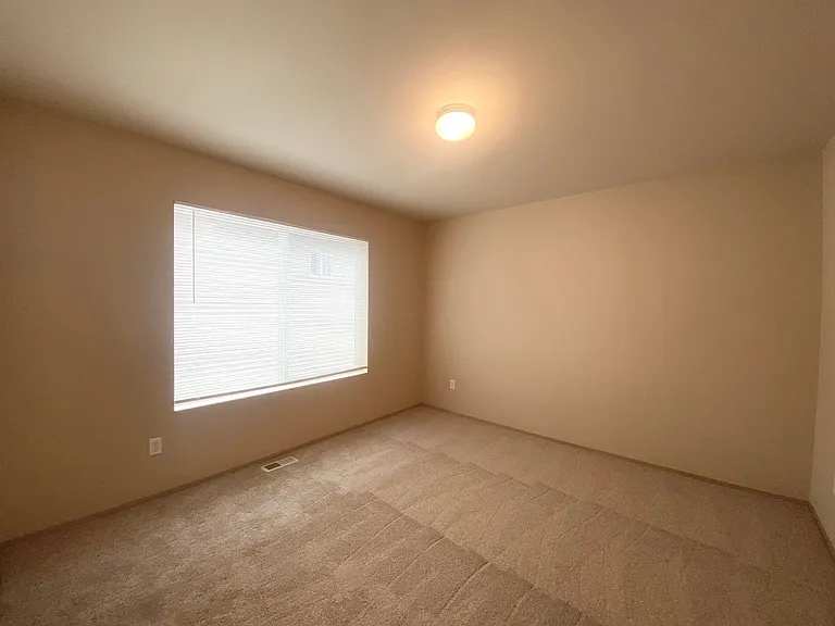 21367 SE 299th Way — Photo 16