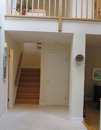 Spacious Foyer