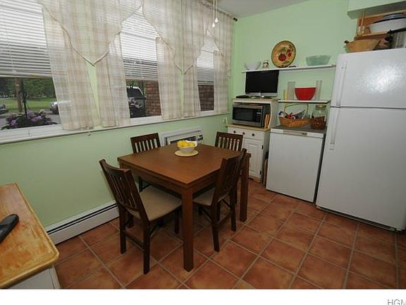 2nd image of 118 Halgren Cres