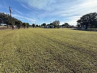 5th image of 1063 Louisiana Avenue