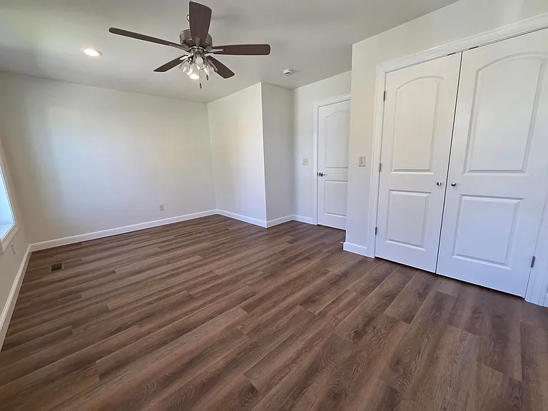 43 W Main St — Photo 15
