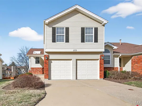 12725 Bennington Common Ln, Saint Louis, MO 63146