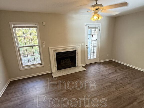 2nd image of 4727 Tanglewood Oaks St