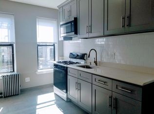 1720 Woodbine St APT 2R, Ridgewood, NY 11385