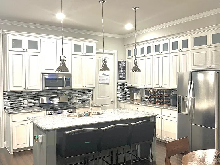 720 Mulberry Ct — Photo 11