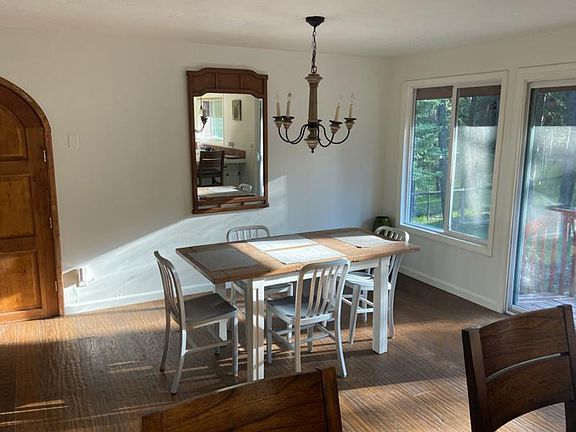 3rd image of 2301 E Lakeshore Dr