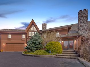 1 Lyn Ln, Barrington, IL 60010