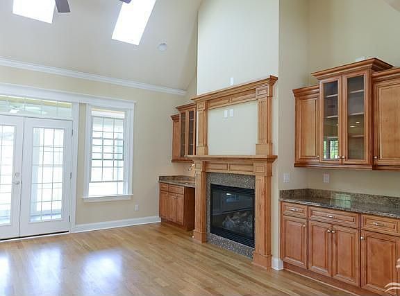 3rd image of 2816 Irwin Dr