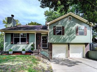 2120 SE 5th St, Lees Summit, MO 64063