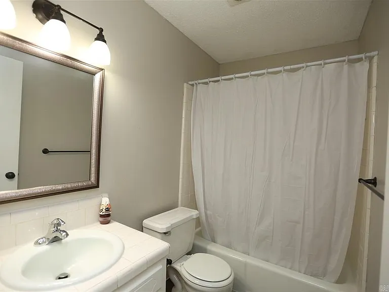 803 N Van Buren St #1 — Photo 7