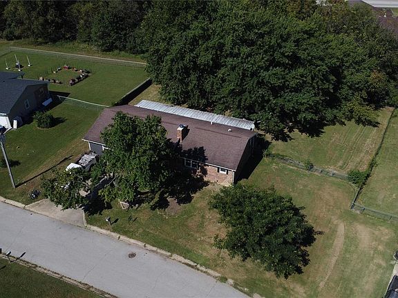 5th image of 1504 Hull Valley Dr