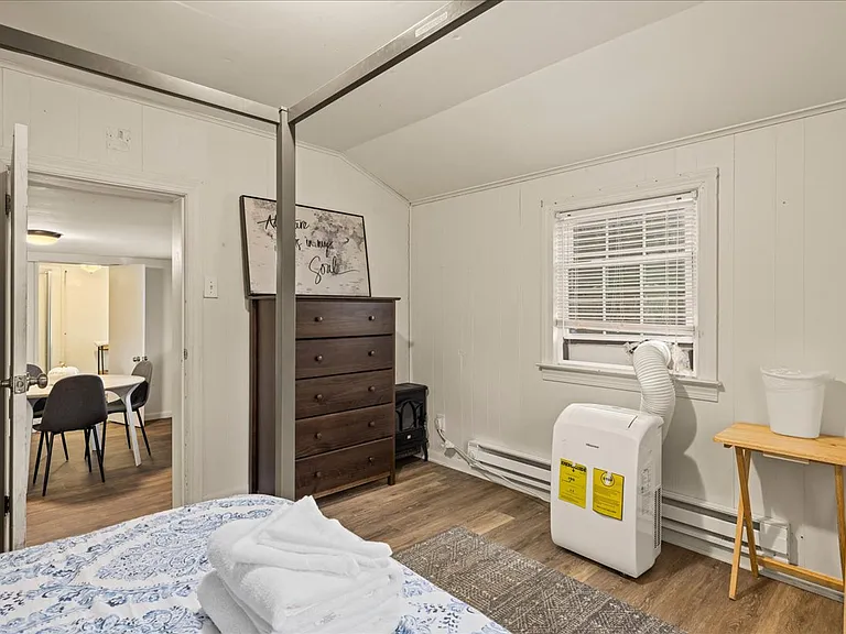 761 King St #B — Photo 8