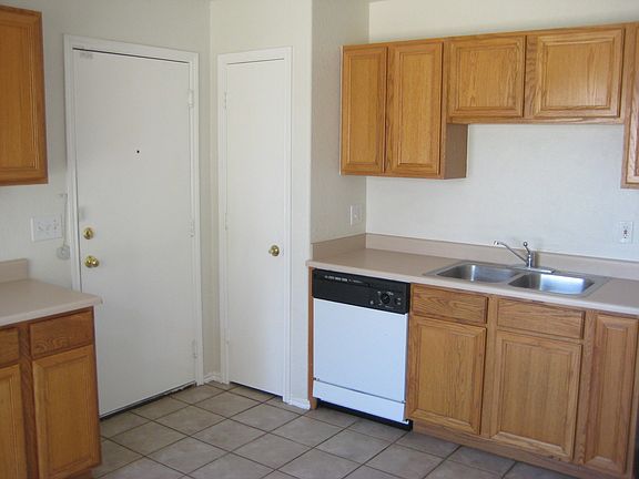 4th image of 4807 Georges Farm