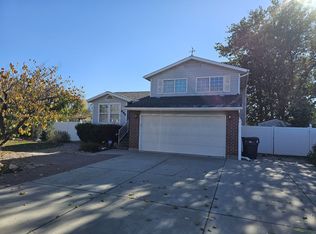 434 E Wyandotte Ave, Sandy, UT 84070