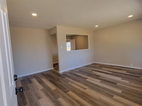 3rd image of 10117 Cavalier Ct