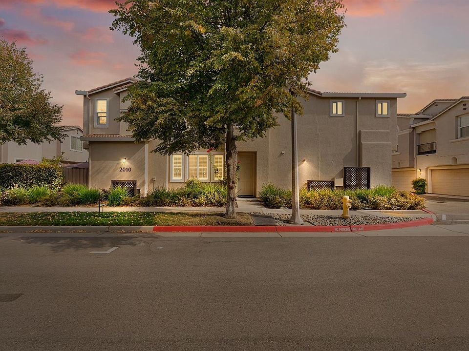 1st image of 2010 Sierra View Cir Unit 3