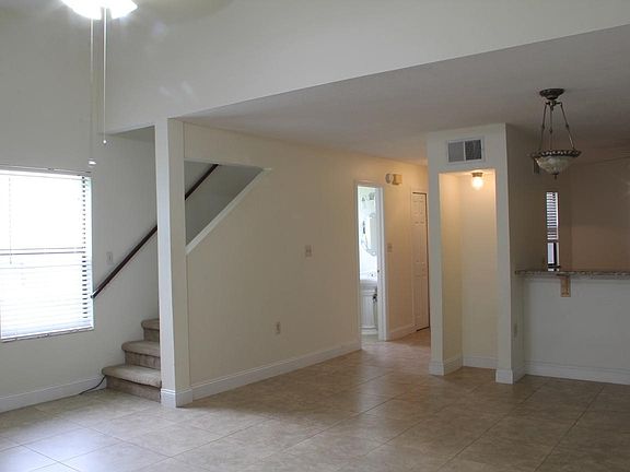 2nd image of 5098 Ernst Ct
