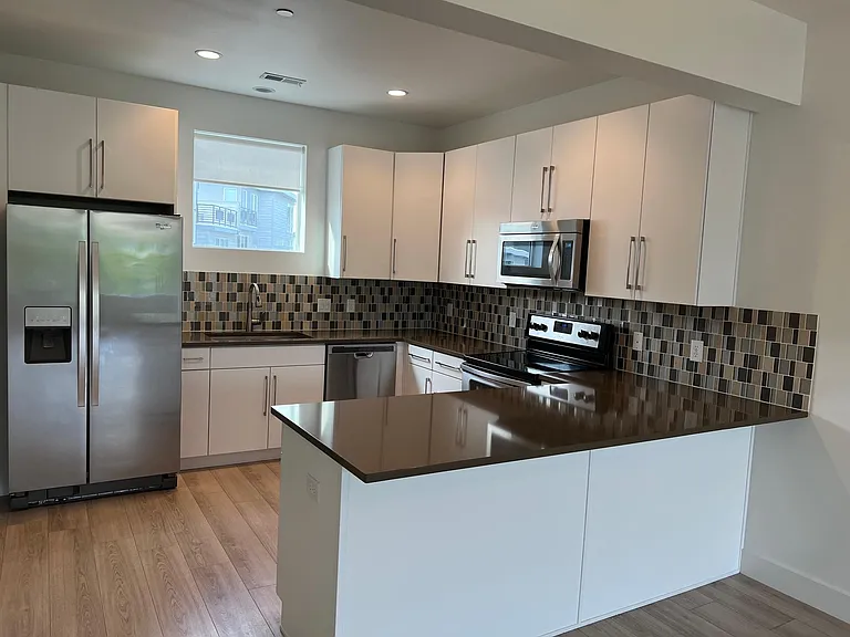 1008 W Rooftop Dr — Photo 4