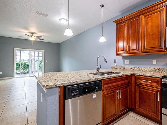 3rd image of 11274 Estancia Villa Cir #807