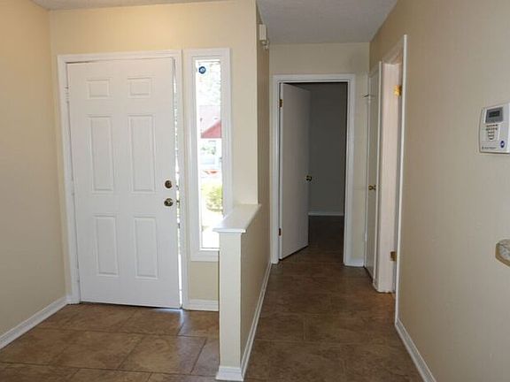 5th image of 7651 Melissa Ct N