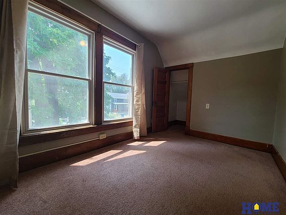 4th image of 2932 Apple St