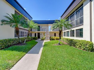61 Capri Trl #B, Delray Beach, FL 33484