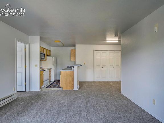 4th image of 124 Whalen Ave #33