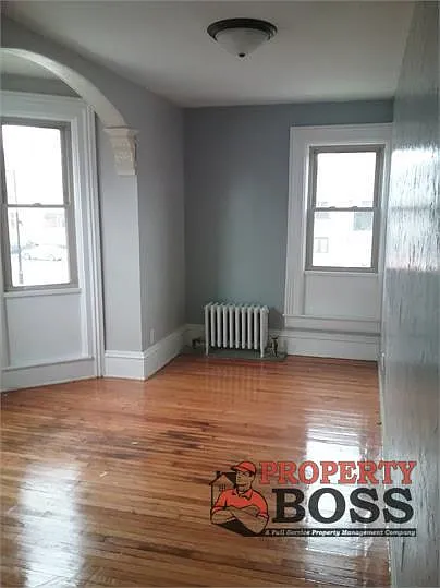 802 Pine St — Photo 4