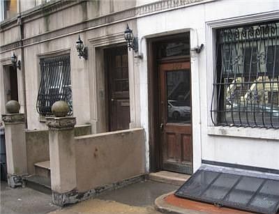 5th image of 309 W 71st St APT 4A