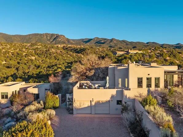 24 Calle Encanto, Santa Fe, NM 87506