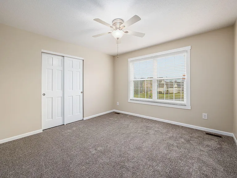 7302 Claddaugh Ln — Photo 30
