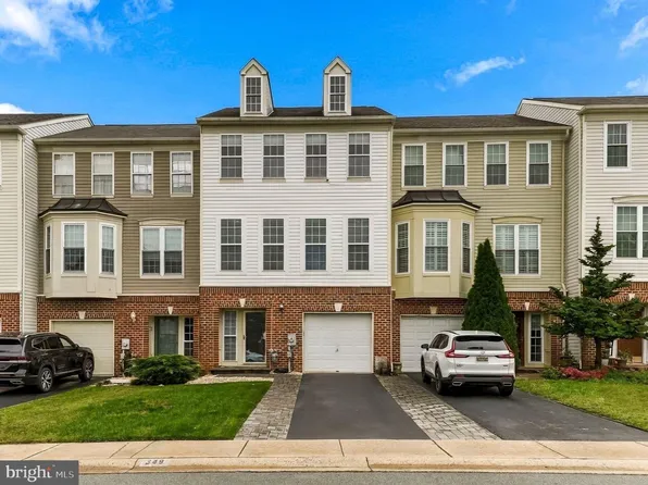 349 Rockmeade Dr, Wilmington, DE 19810