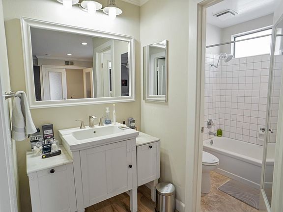 2nd image of 2218 Olivewood Dr