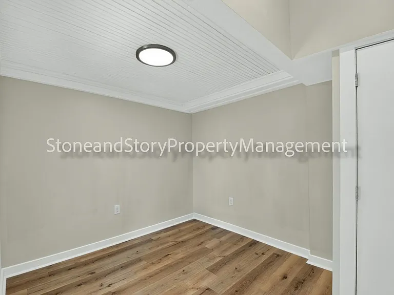 414 NE Grattan St — Photo 21