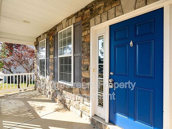 4th image of 1875 Prairie Clover Dr