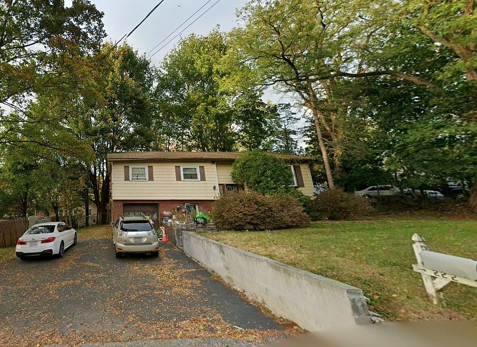 2nd image of 222 Smith Rd #0