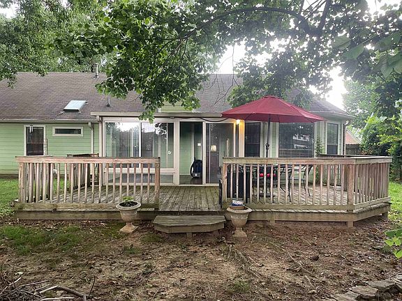 2nd image of 2711 Van Hersh Dr