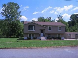 4 Rolling Hills Rd, Sussex, NJ 07461