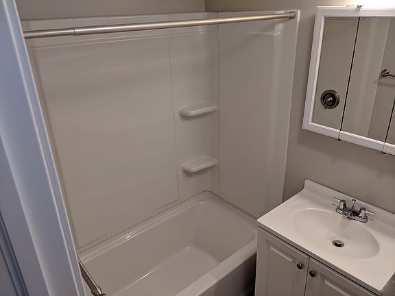 4th image of 17 Bleach Ave #15