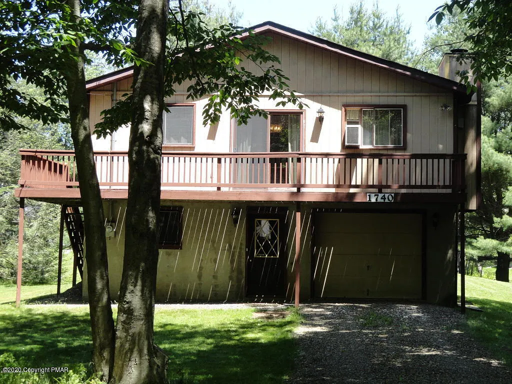 1740 Gordon Ln photo 1