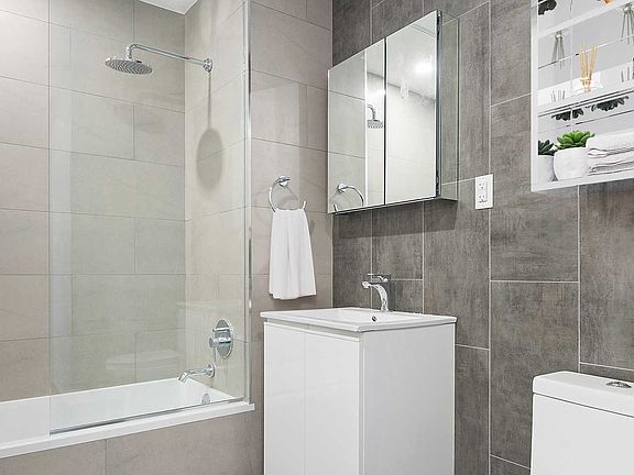 4th image of 125 W 16th St #2F
