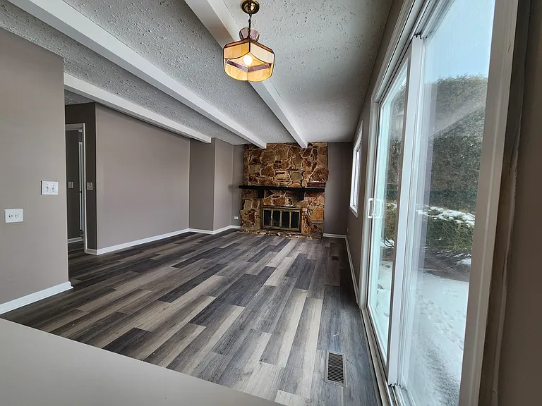 332 Drake Ave — Photo 7