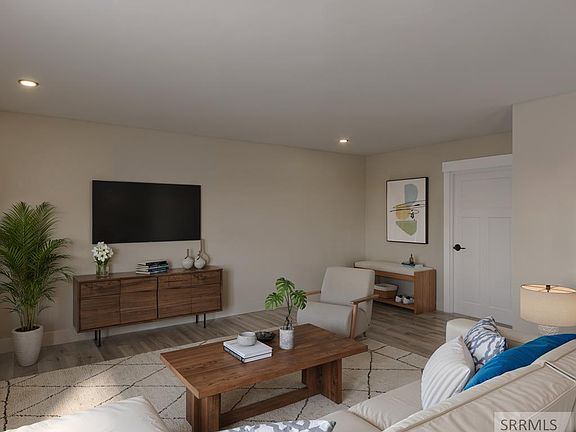 3rd image of 802 Sunnyside Rd #102