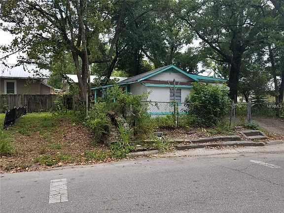 2nd image of 3001 N Ola Ave