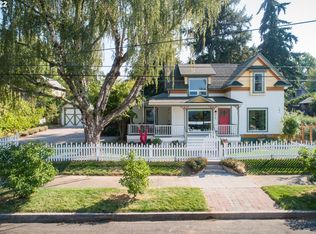 715 Prospect Ave, Hood River, OR 97031