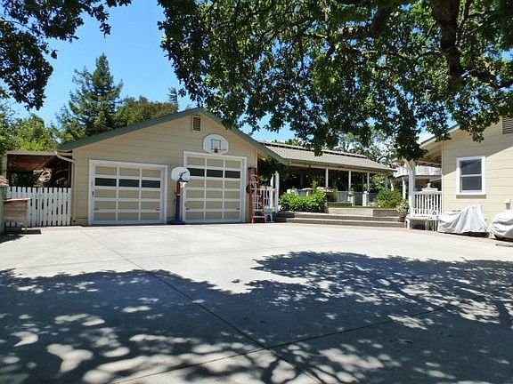 2nd image of 2321 Cheshire Way